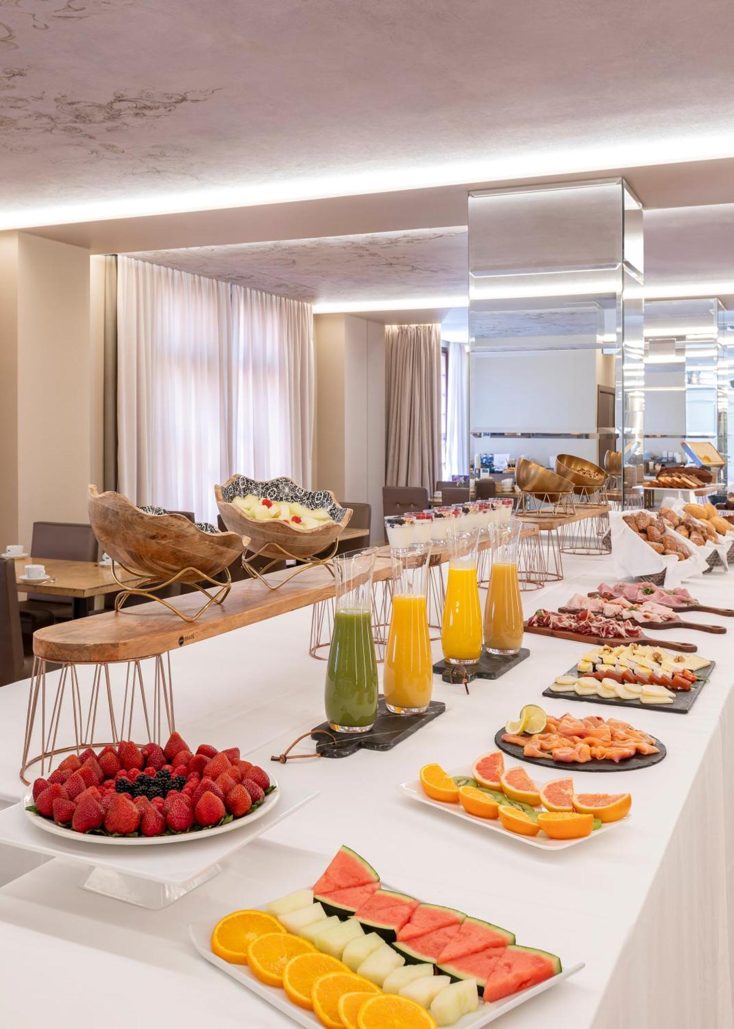 Pamplona Catedral Hotel Luaran gambar
